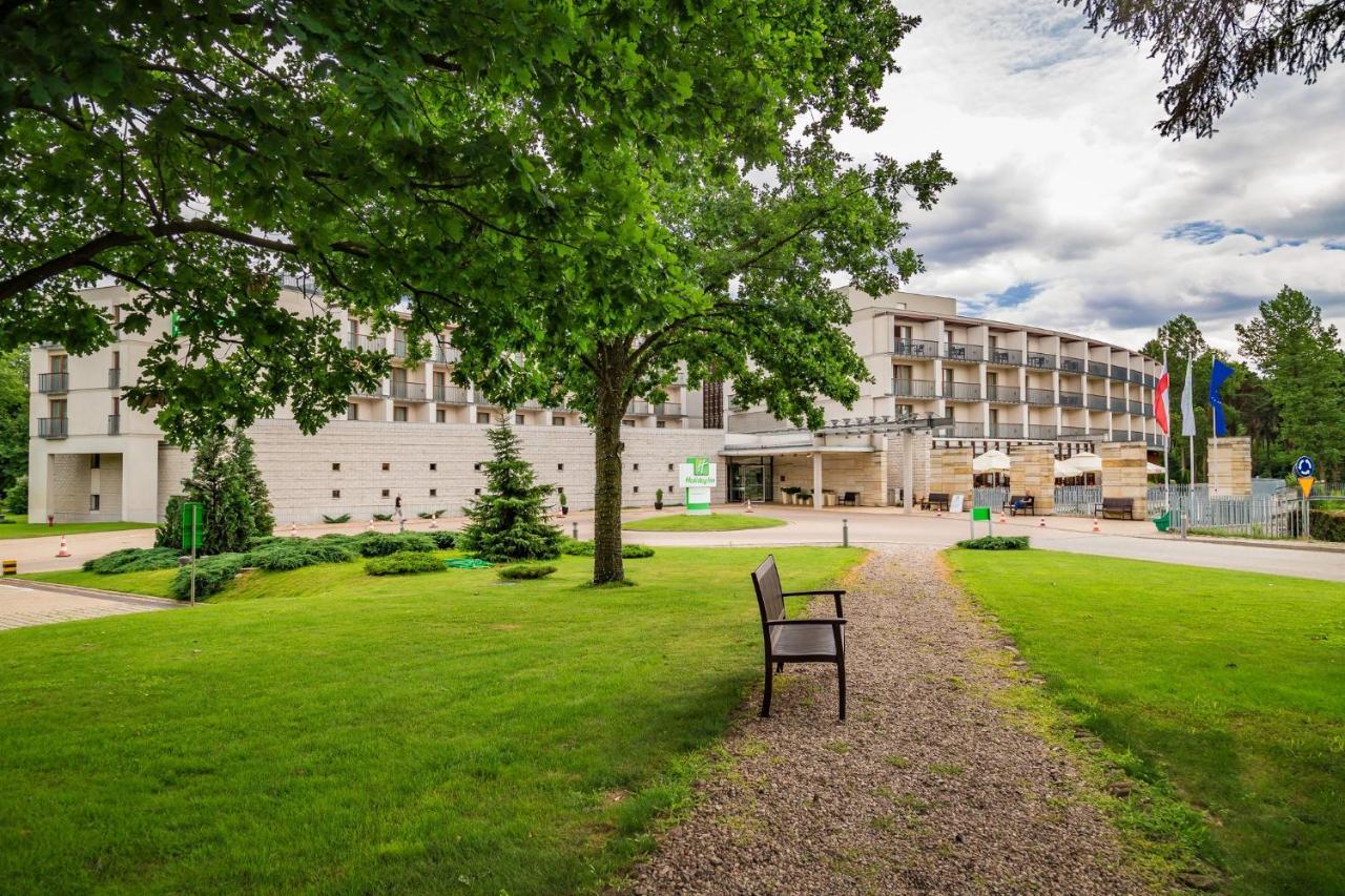 Holiday Inn Resort Warsaw Józefów, an IHG Hotel Exterior foto