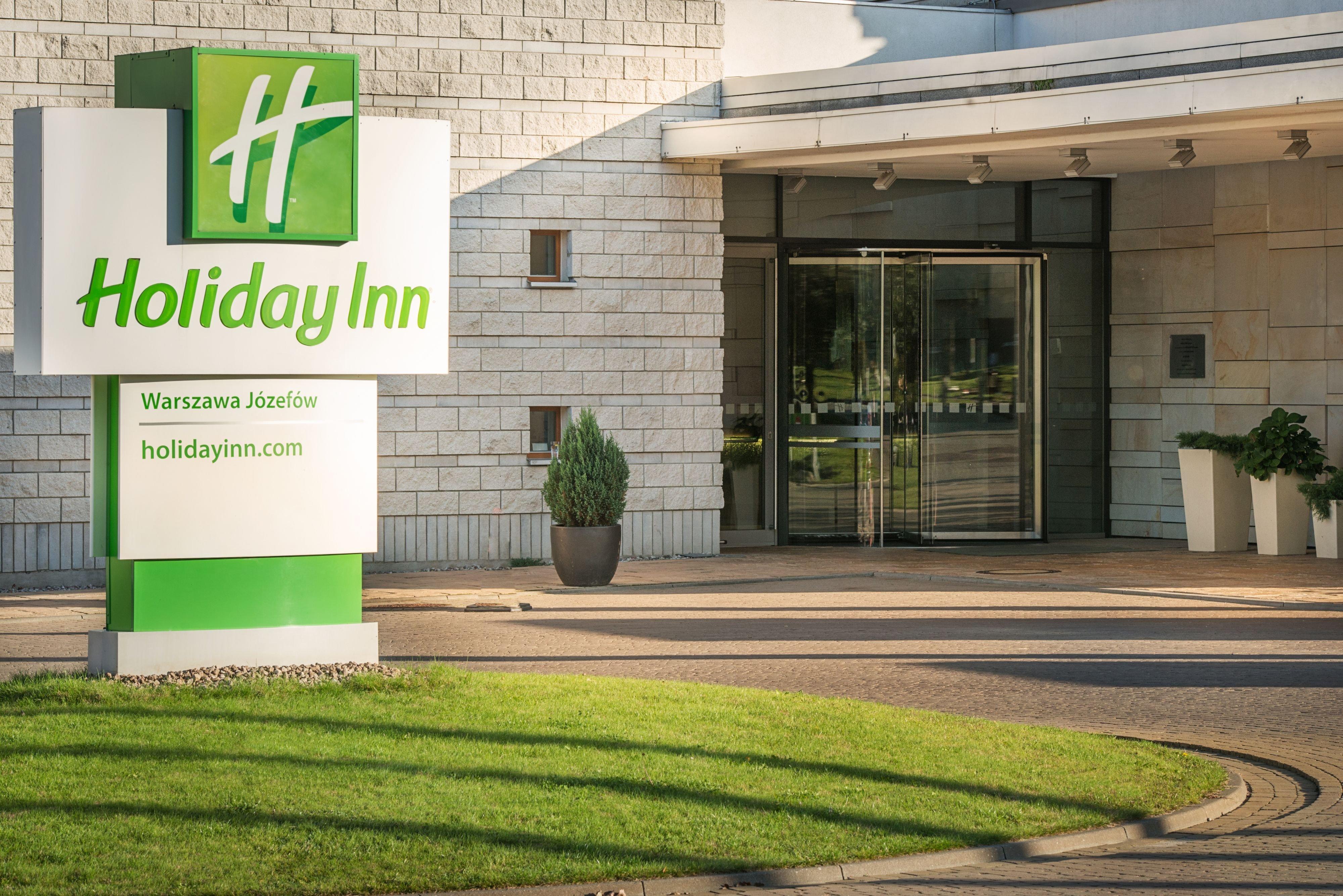 Holiday Inn Resort Warsaw Józefów, an IHG Hotel Exterior foto